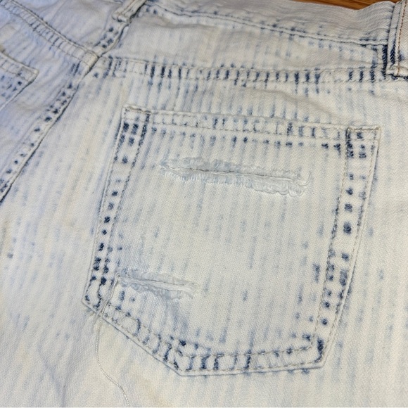 Free People Ivory Comb Frayed Denim Shorts NWT Size 26 - Picture 7 of 16